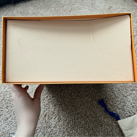 Louis Vuitton 👠 Monogram Cherie Pumps - Picture 4 of 16